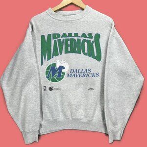 Vtg Dallas Mavericks Basketball Sweatshirt, NBA Mavericks Mens Womens Shirt